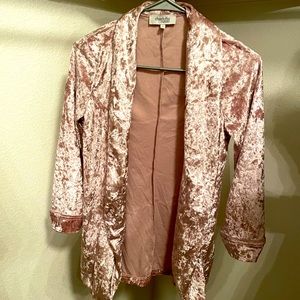 Charlotte Russe Crushed velvet blazer, Sise S, light pink/rose gold color